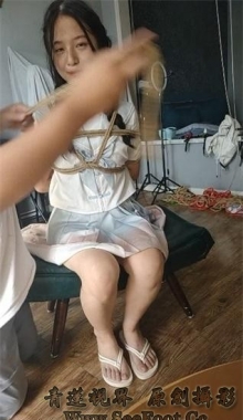 【网友原创】清纯JK妹子约绑实录 TK可爱脚心[1.39G/39分钟]