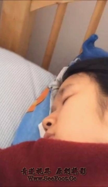 【经典合集】经典熟睡多次把玩妹妹的脚完整版！