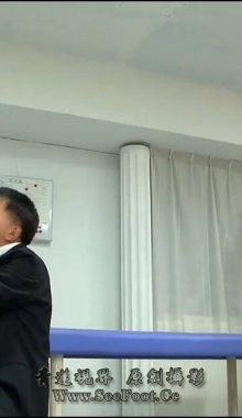 【岛国恋足】身高173美腿老师对男学生的教育