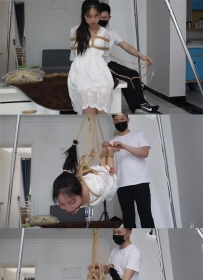 【网友合集】长发飘飘清新妹子欣然运动鞋玉足薄丝吊缚TK 两部-1080P[4.67G/64分钟]