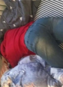 【网友原创】脱下乡下妹的脏臭运动鞋TK白袜脚丫写字牙刷挠痒[888MB/14分钟]